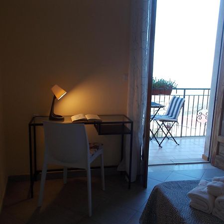 Il Melograno Apartment タオルミーナ エクステリア 写真