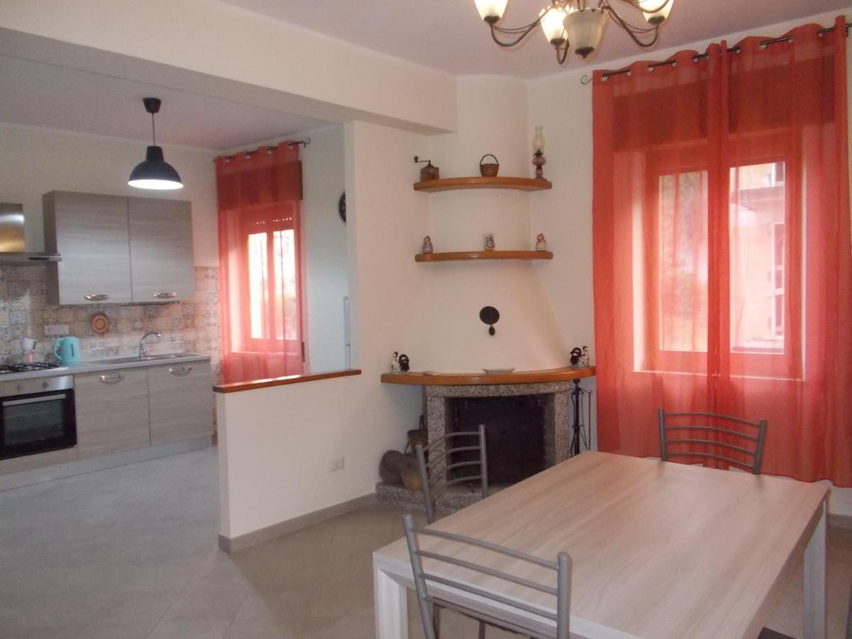 Il Melograno Apartment タオルミーナ エクステリア 写真